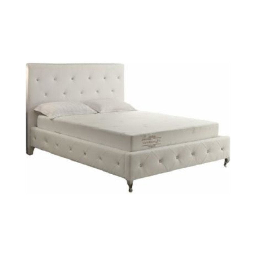 6" Full Double Aloe Vera Infused Medium Memory Foam Mattress. Foam, spring and hybrid mattresse isolated on a plain white background, finished in white.