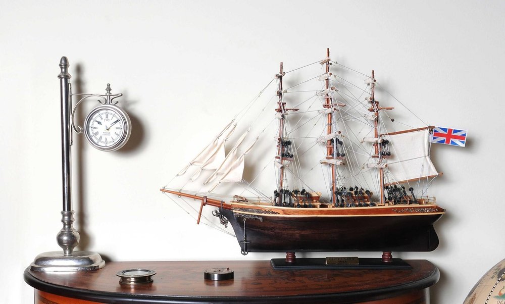 17" Brown Wood and Metal Hand Painted Cutty Sark Model Boat Tabletop Sculpture.