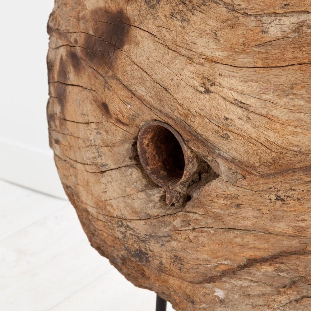 26" Brown Tabletop Sculpture. Sculpture in brown wood.