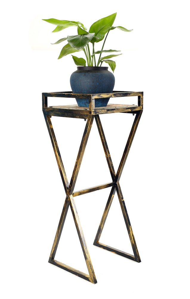36" Black And Gold Metal Garden Accents Accessories. Outdoor accessories-decor-garden-game isolated on a plain white background, in a black metal finish.