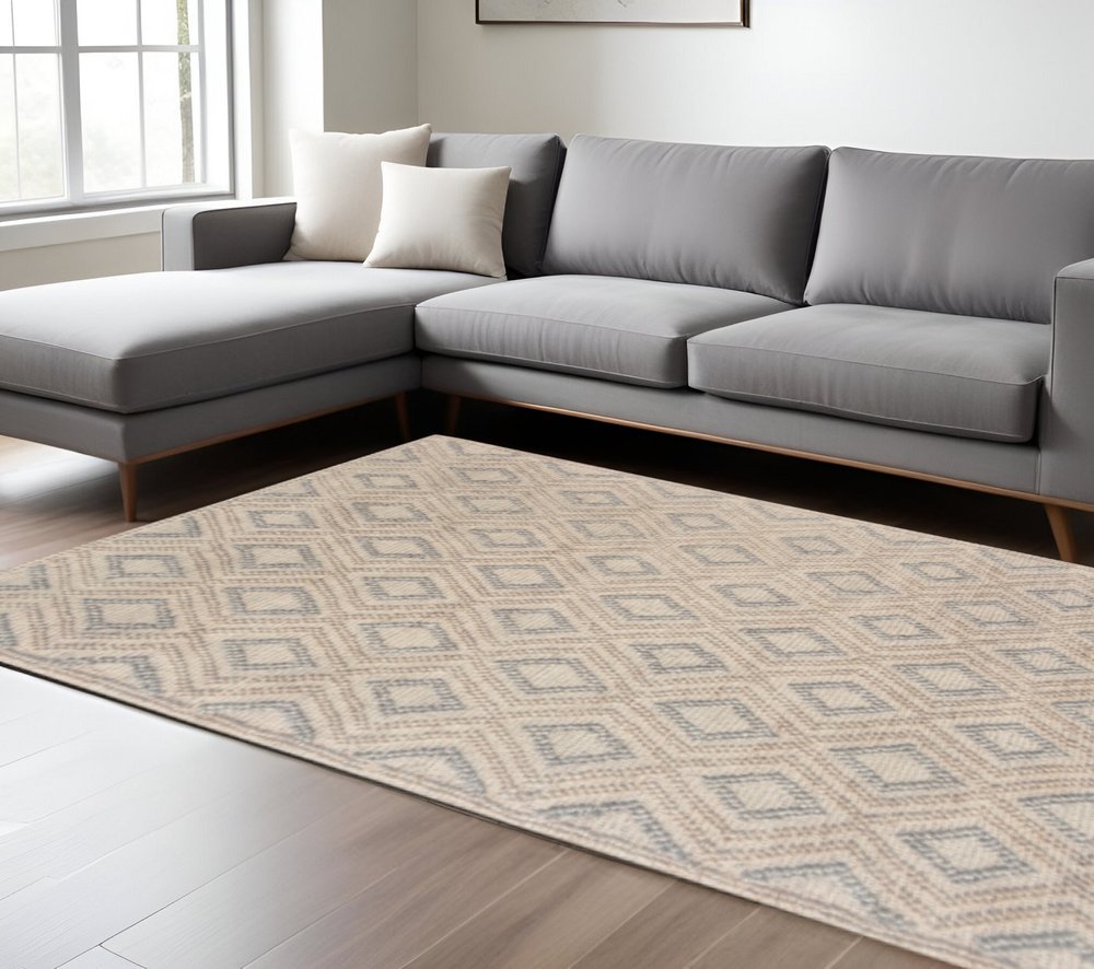9' X 13' Tan Gray Diamond Lattice Modern Area Rug close-up detail