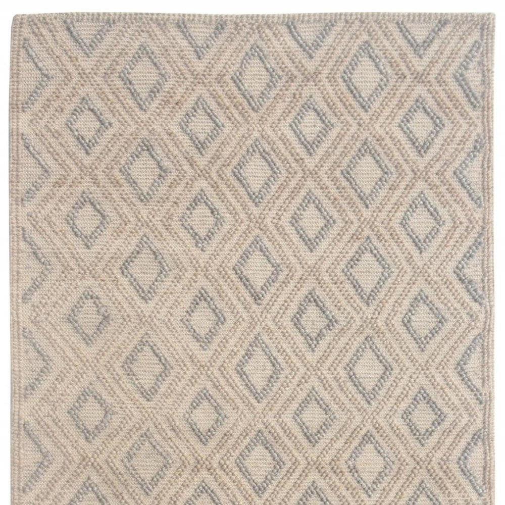 9' X 13' Tan Gray Diamond Lattice Modern Area Rug close-up detail