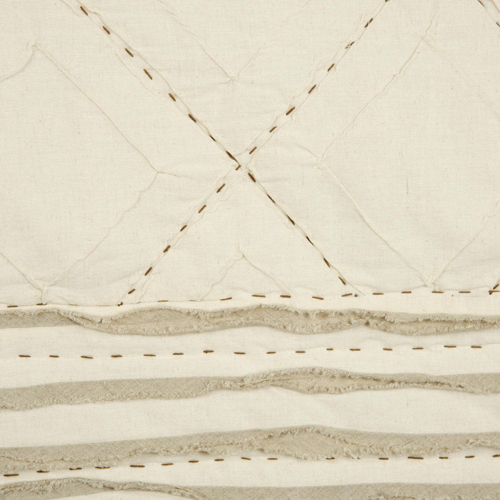 Ivory Geometric Queen Quilt close-up detail