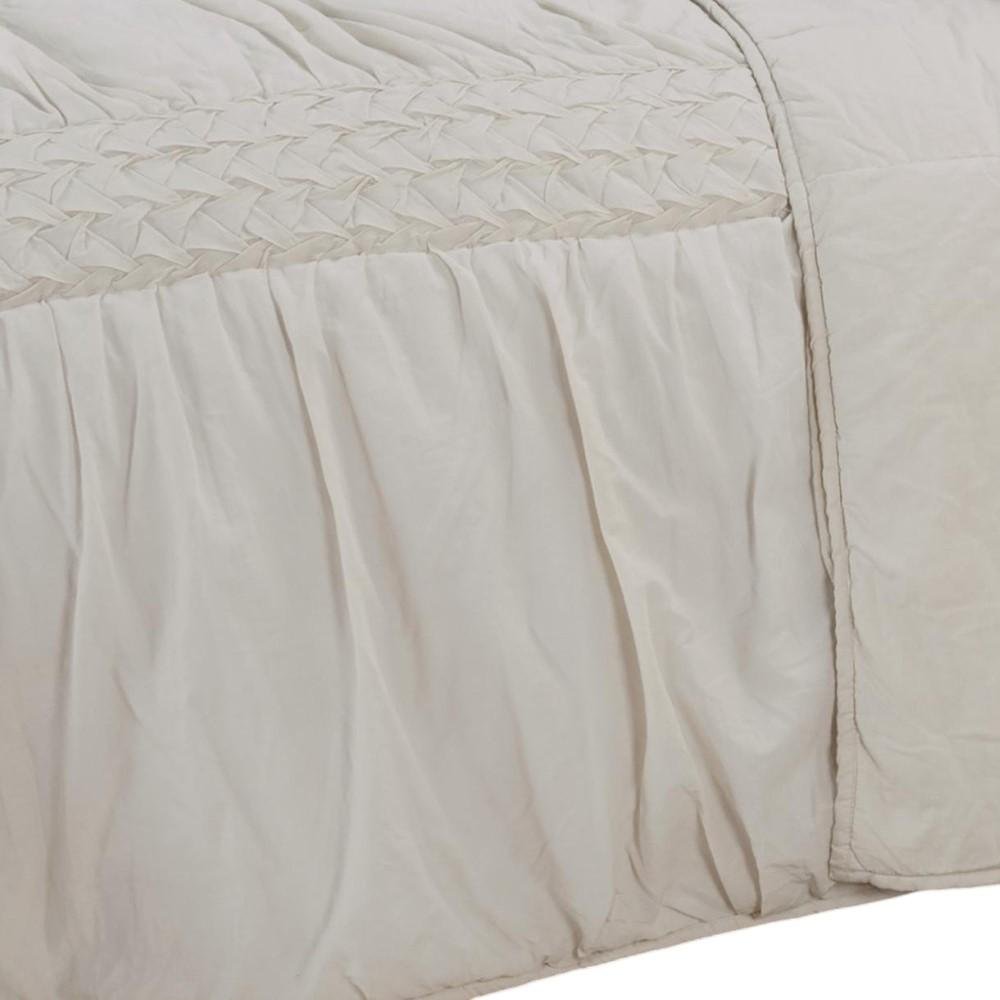 Ivory Geometric Quilt - 0.5" H x 92" W x 90" D
