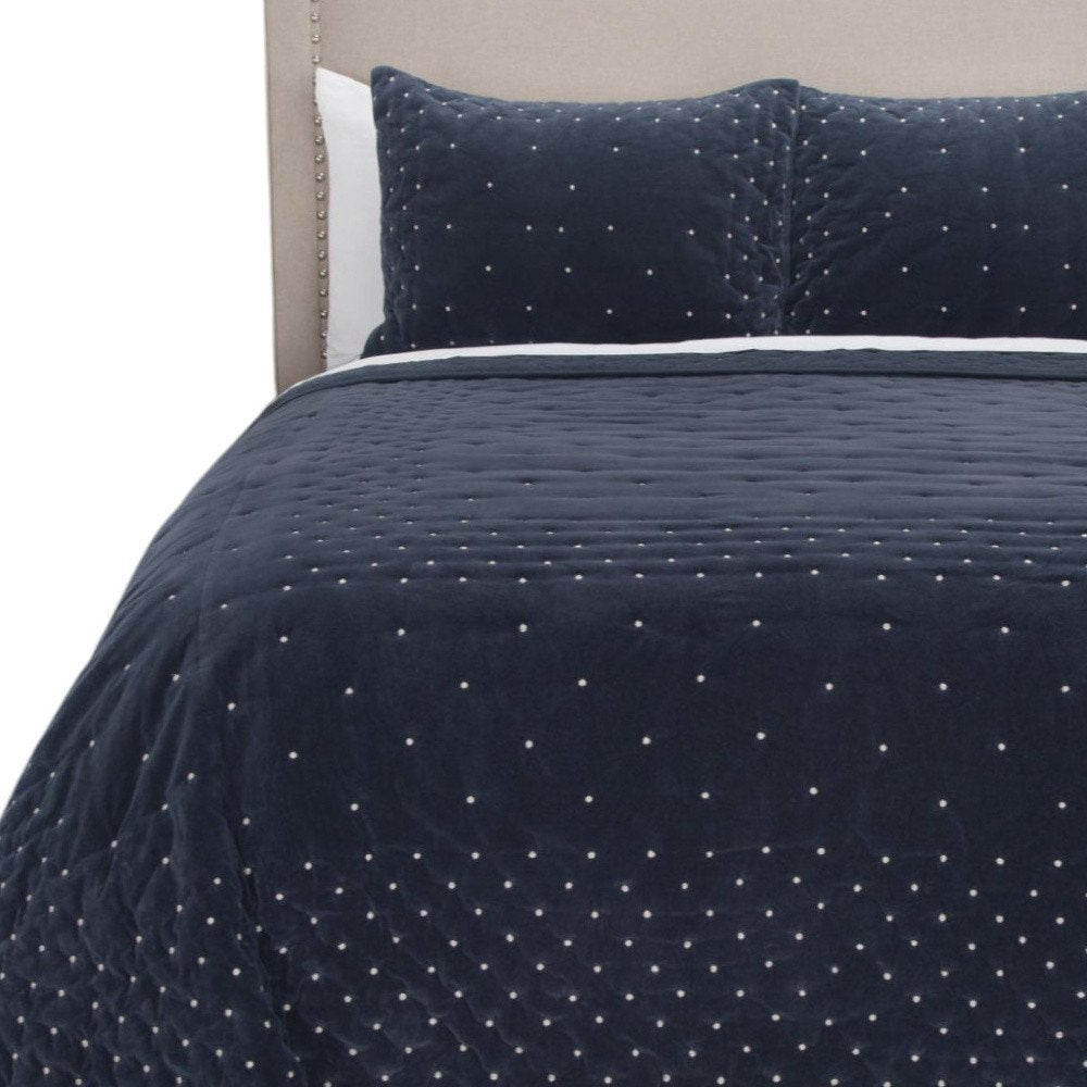 Indigo Polka Dots King Quilt close-up detail