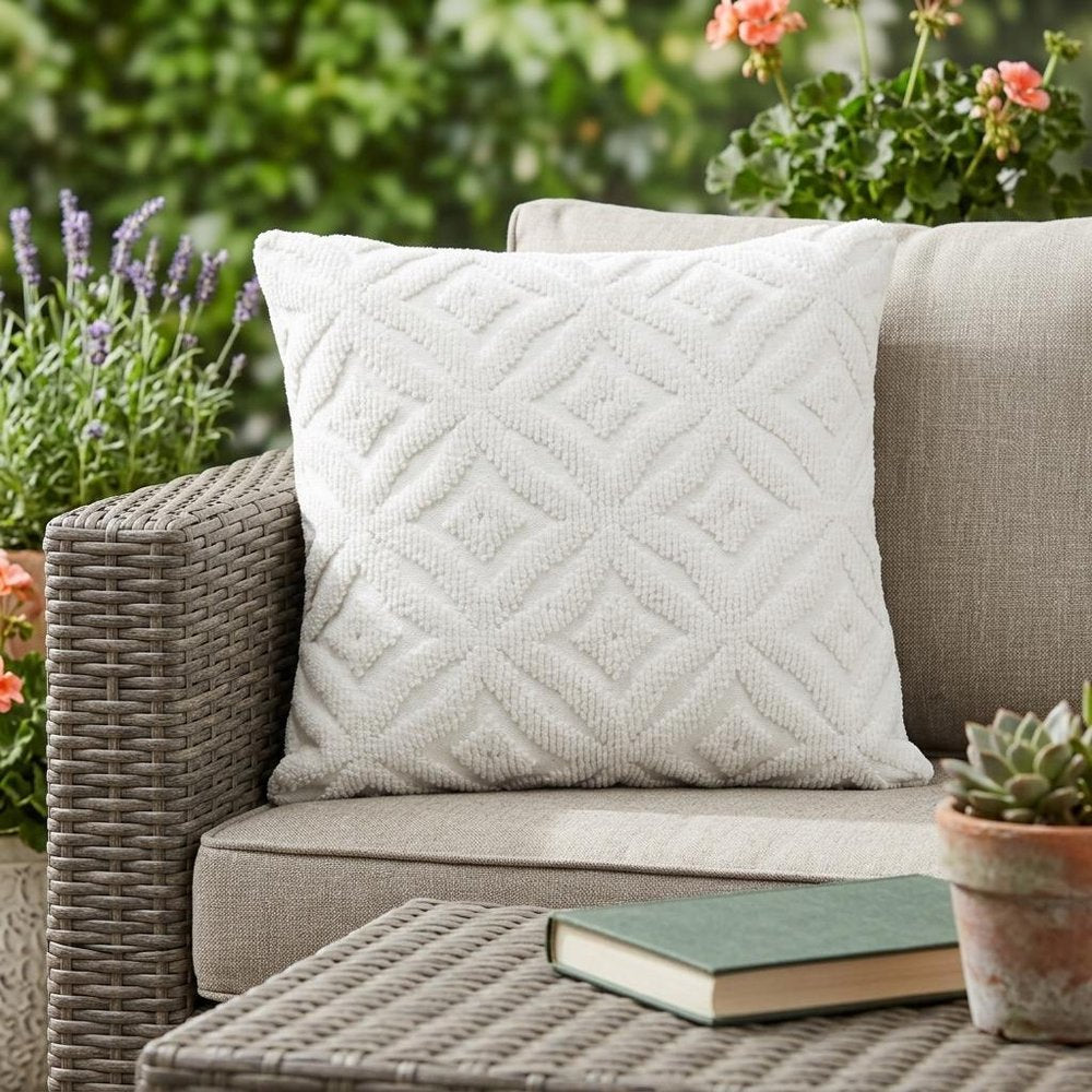 18"x18" White Indoor Outdoor Ogee Decorative Pillow