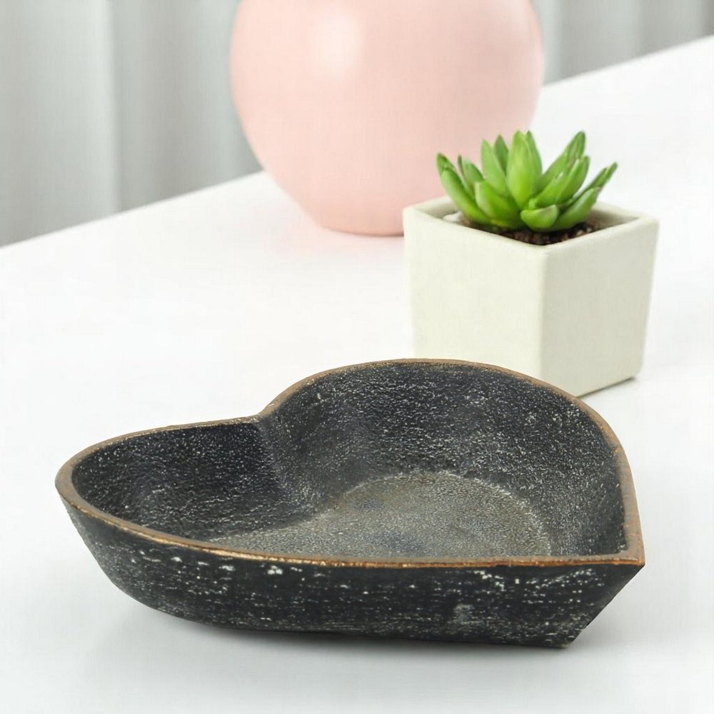 6" Black Heart Metal Heart Handmade Vanity Tray. Serving bowl isolated on a plain white background, showing a black metal surface.