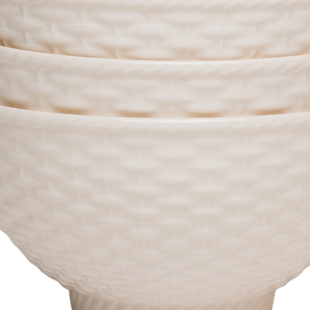 White Four Piece Weave Stoneware Service For Four Bowl Set close-up detail