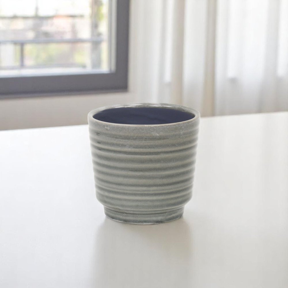 Gray Ceramic 23 Ounce Striped Round Distressed Pot Planter