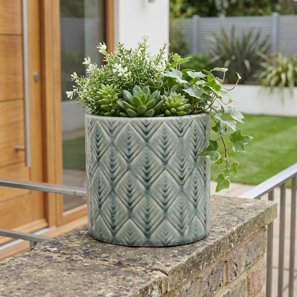 6" Green Geometric Ceramic Indoor Outdoor Round Pot Planter. Outdoor planter in green ceramic.