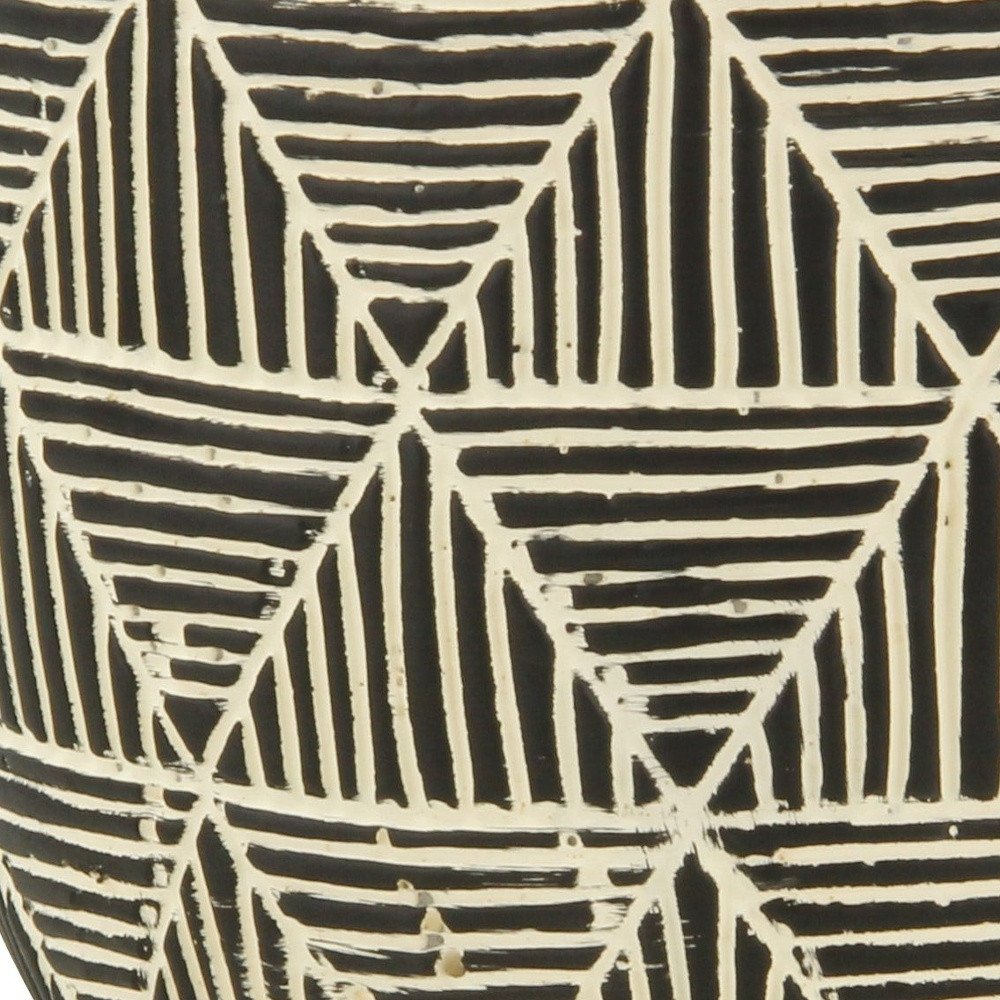 Black And White Ceramic 30 Ounce Geometric Round Distressed Pot Planter