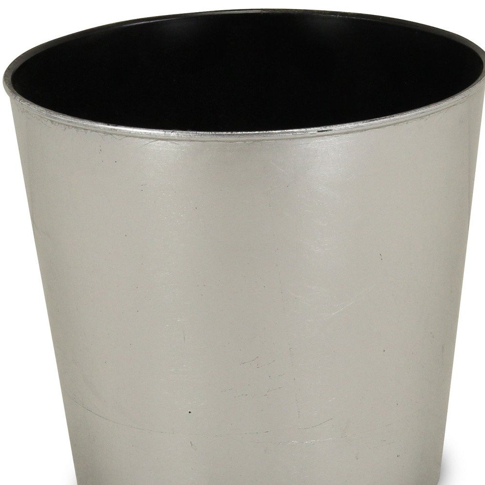 9" Silver Recycled Plastic Indoor Outdoor Round Pot Planter close-up detail