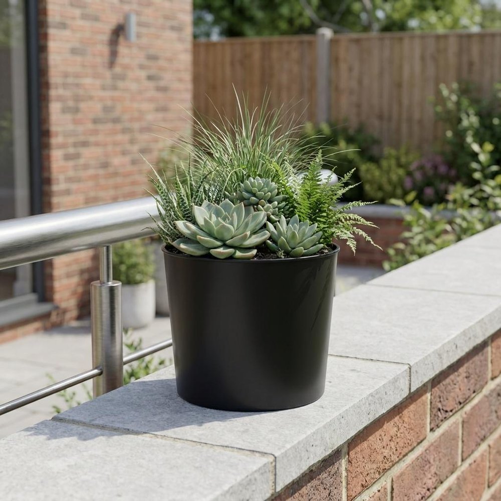 7" Black Recycled Plastic Indoor Outdoor Round Pot Planter