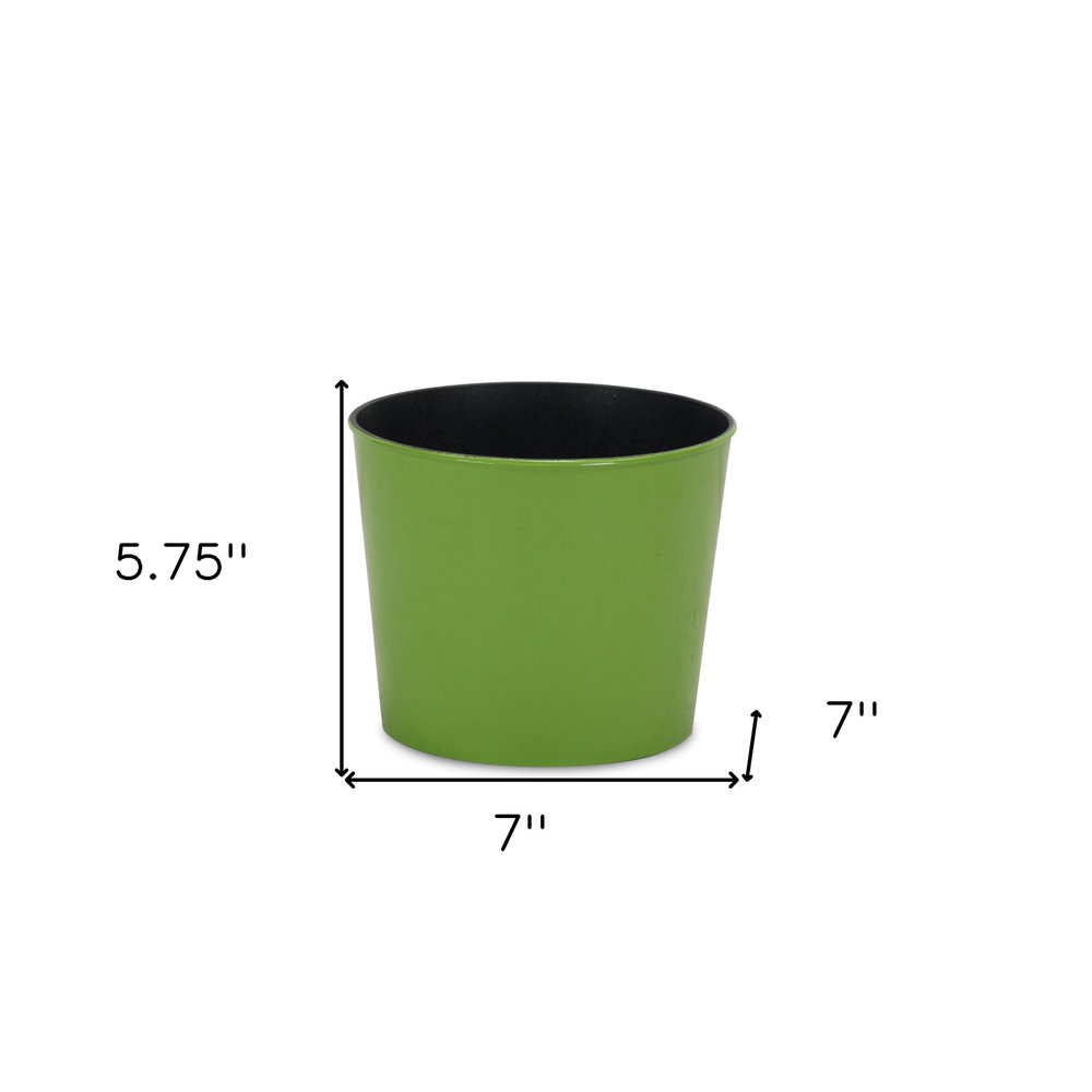 7" Lime Green Recycled Plastic Indoor Outdoor Round Pot Planter on a white background
