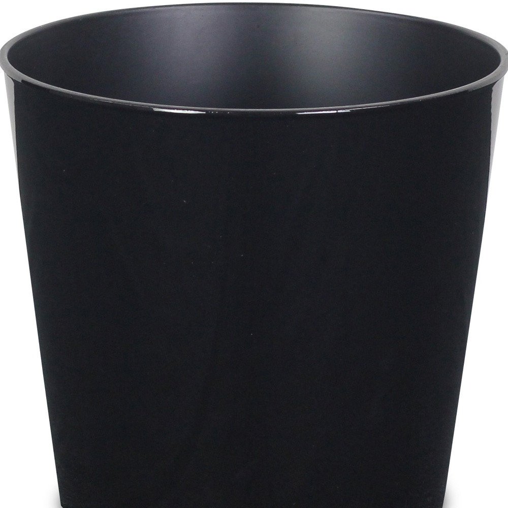 7" Black Recycled Plastic Indoor Outdoor Round Pot Planter close-up detail