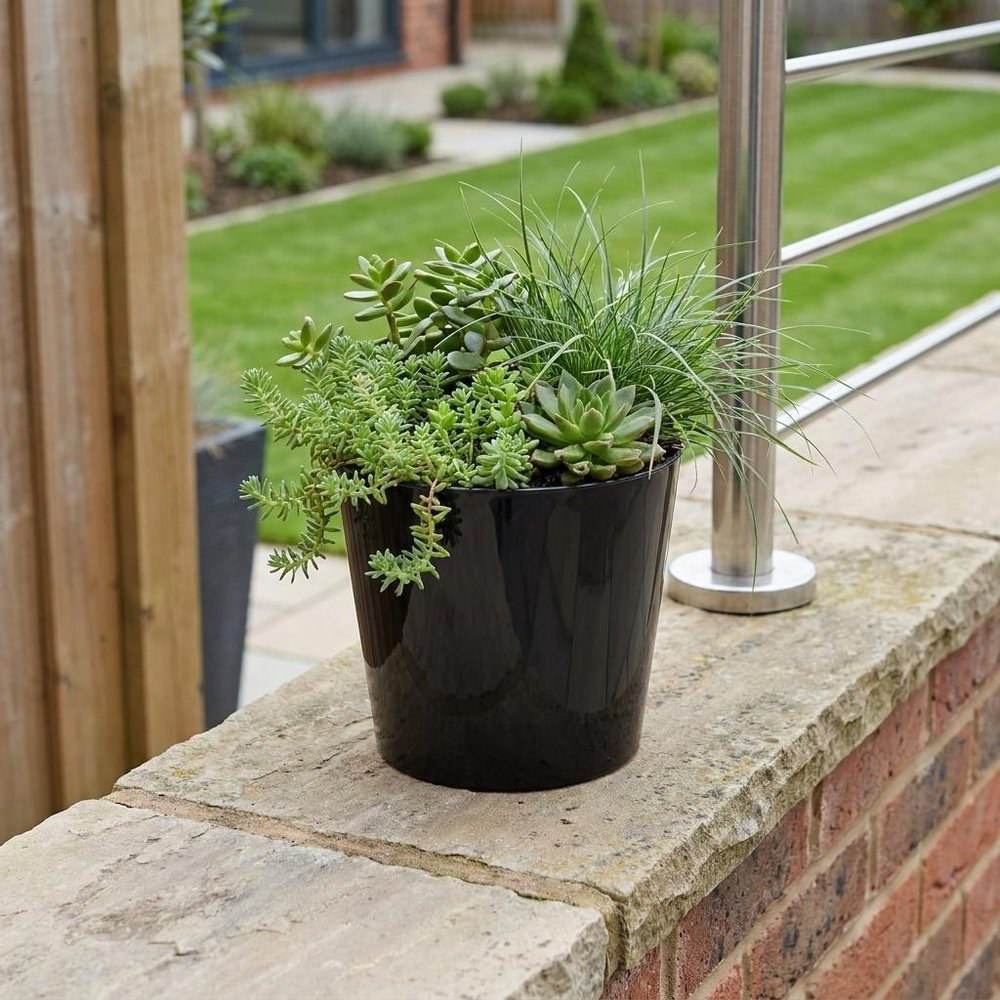 7" Black Recycled Plastic Indoor Outdoor Round Pot Planter