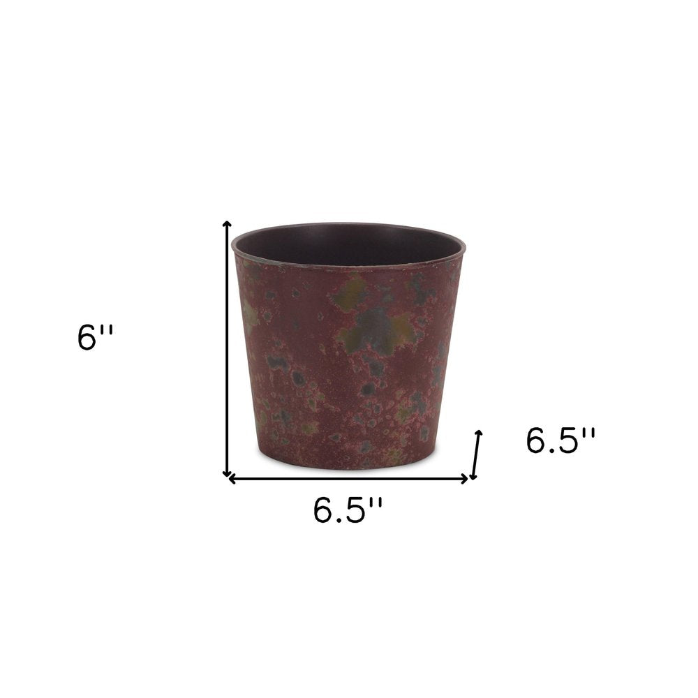 7" Red Recycled Plastic Indoor Outdoor Round Pot Planter on a white background