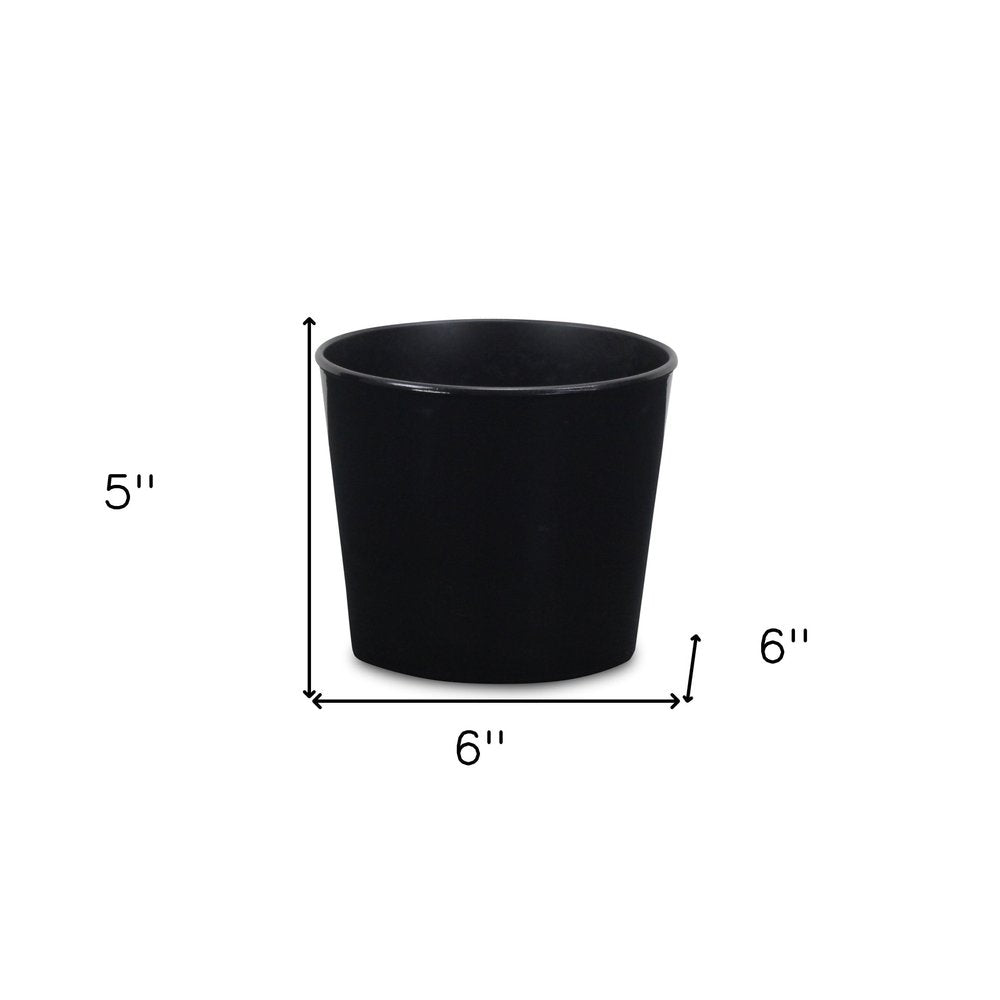 6" Black Recycled Plastic Indoor Outdoor Round Pot Planter. Outdoor planter isolated on a plain white background, finished in black plastic.