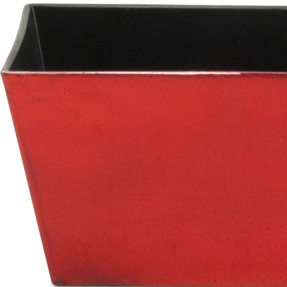 8" Red Recycled Plastic Indoor Outdoor Rectangular Planter Box close-up detail