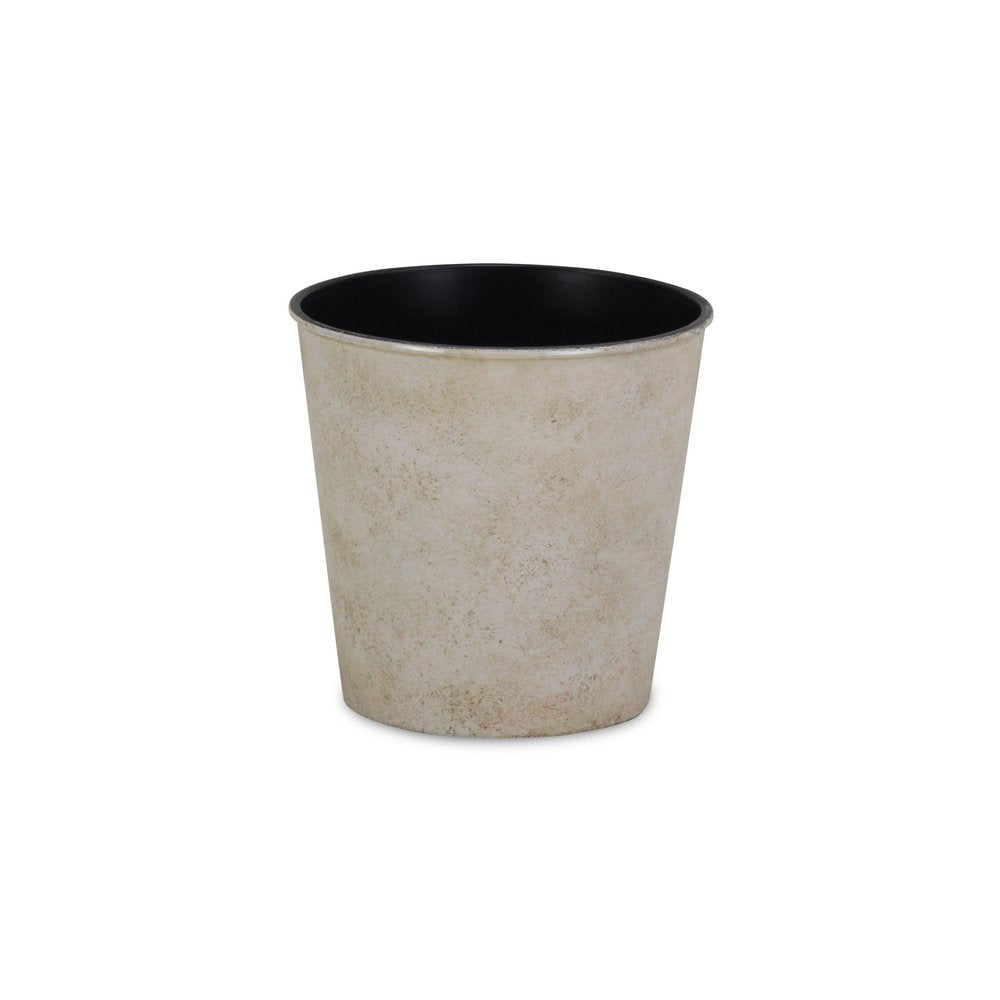5" Cream Recycled Plastic Indoor Outdoor Round Pot Planter. Outdoor planter isolated on a plain white background, in a cream plastic finish.