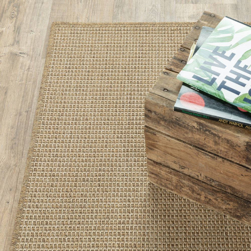 9' X 13' Beige Stain Resistant Indoor Outdoor Area Rug - 0.16" H x 101.97" W x 155.91" D