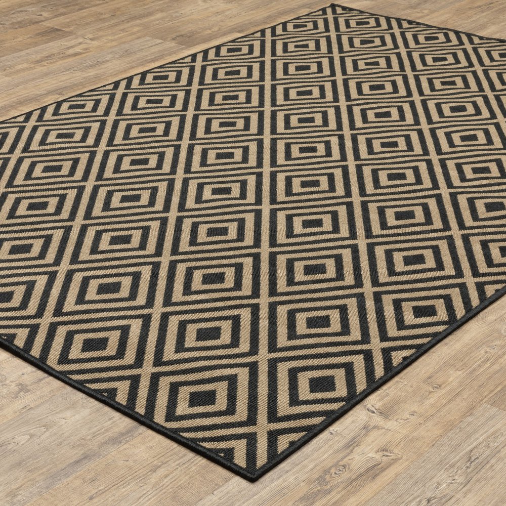 9' X 13' Black and Tan Geometric Stain Resistant Indoor Outdoor Area Rug close-up detail