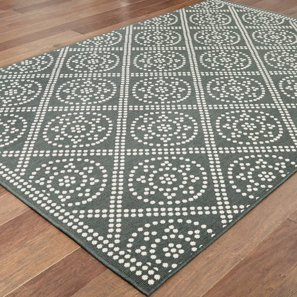 9' X 13' Gray and Ivory Geometric Stain Resistant Indoor Outdoor Area Rug - SKU 507038