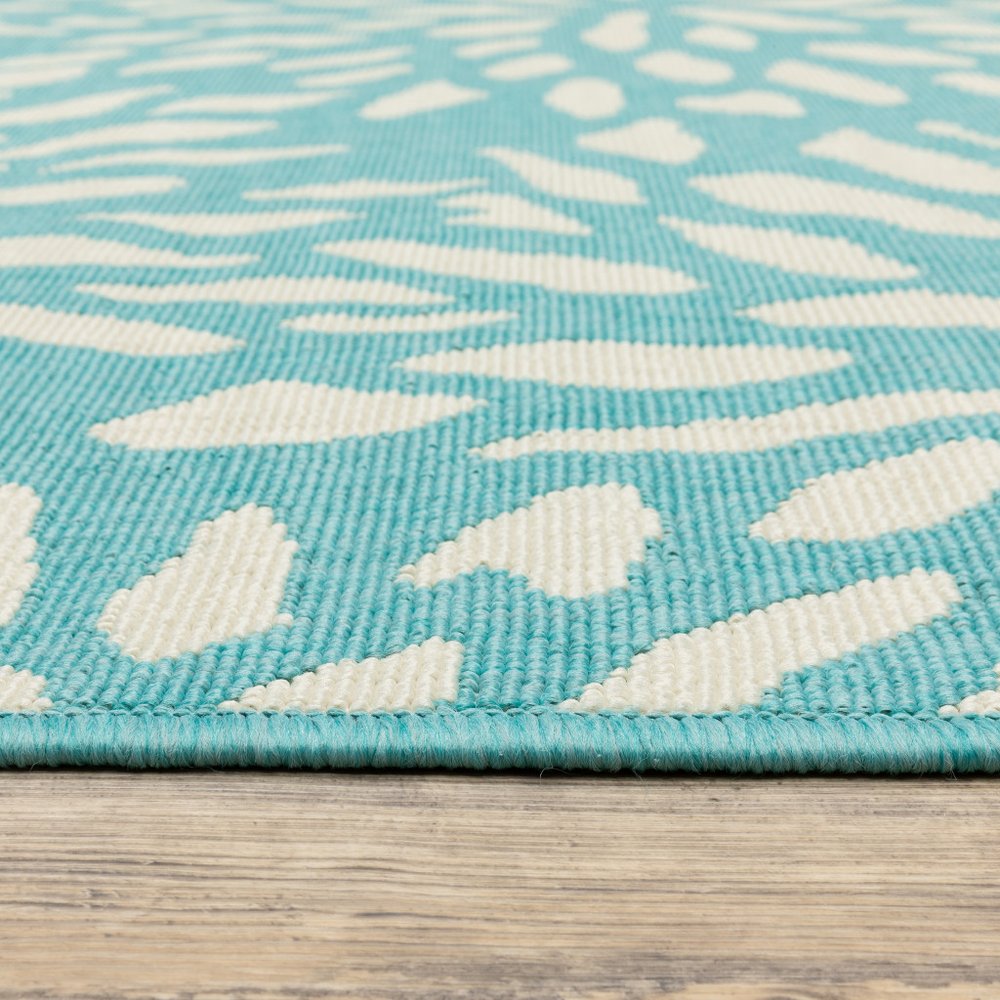 9' X 13' Blue and Ivory Floral Stain Resistant Indoor Outdoor Area Rug - SKU 507091