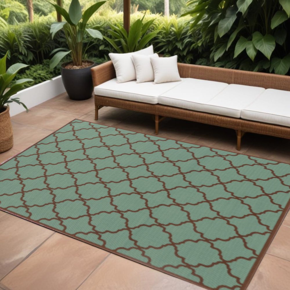 9' X 13' Blue Geometric Stain Resistant Indoor Outdoor Area Rug - 0.16" H x 101.97" W x 155.91" D