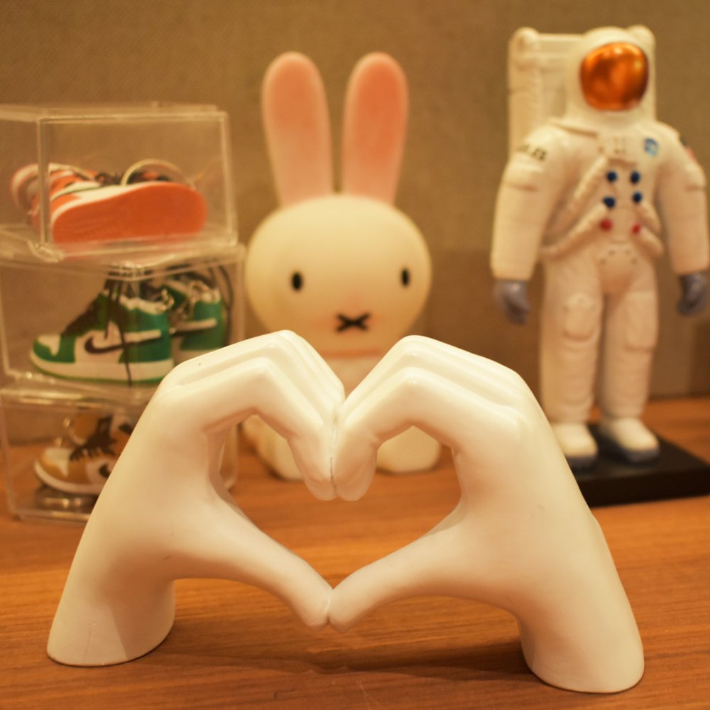 4" White Resin Heart Hands Tabletop Sculpture.