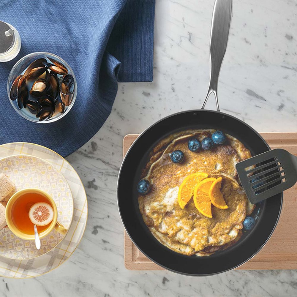 14" Black And Silver Stainless Steel Frying Pan