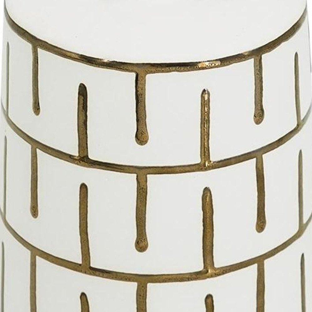 9" Ivory And Gold Geometric Round Ceramic Table Vase close-up detail