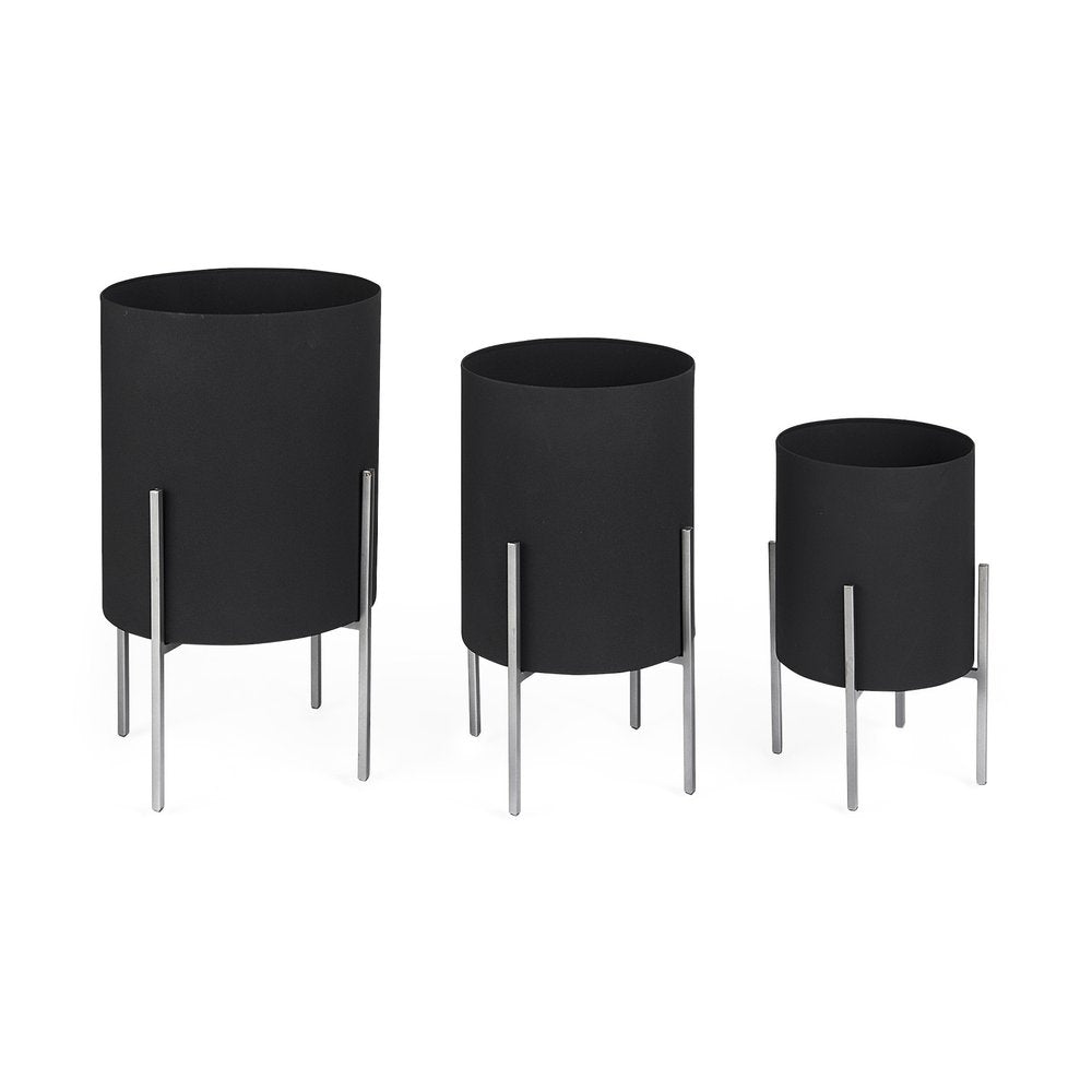Set of Two Black Metal 20 Ounce Round Pot Planters