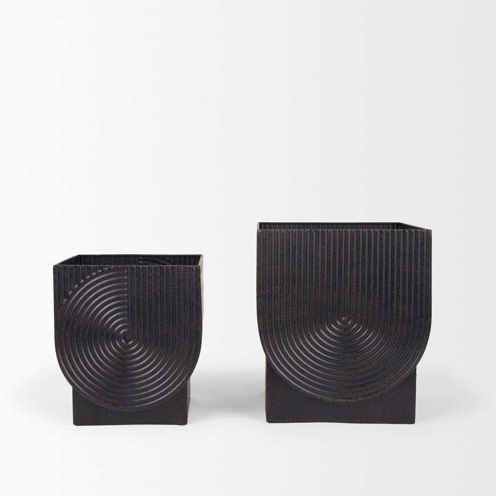 Set of Two Black Metal 20 Ounce Pot Planters on a white background