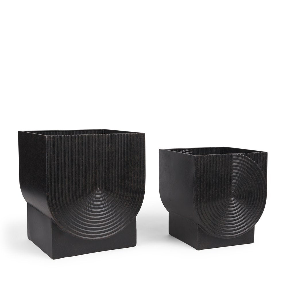 Set of Two Black Metal 20 Ounce Pot Planters