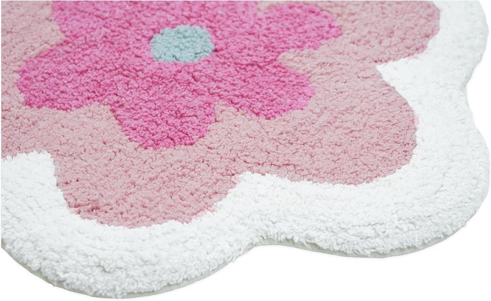 32" Pink And White Cotton Flowers Floral Bath Rug. Bath rug in white cotton.