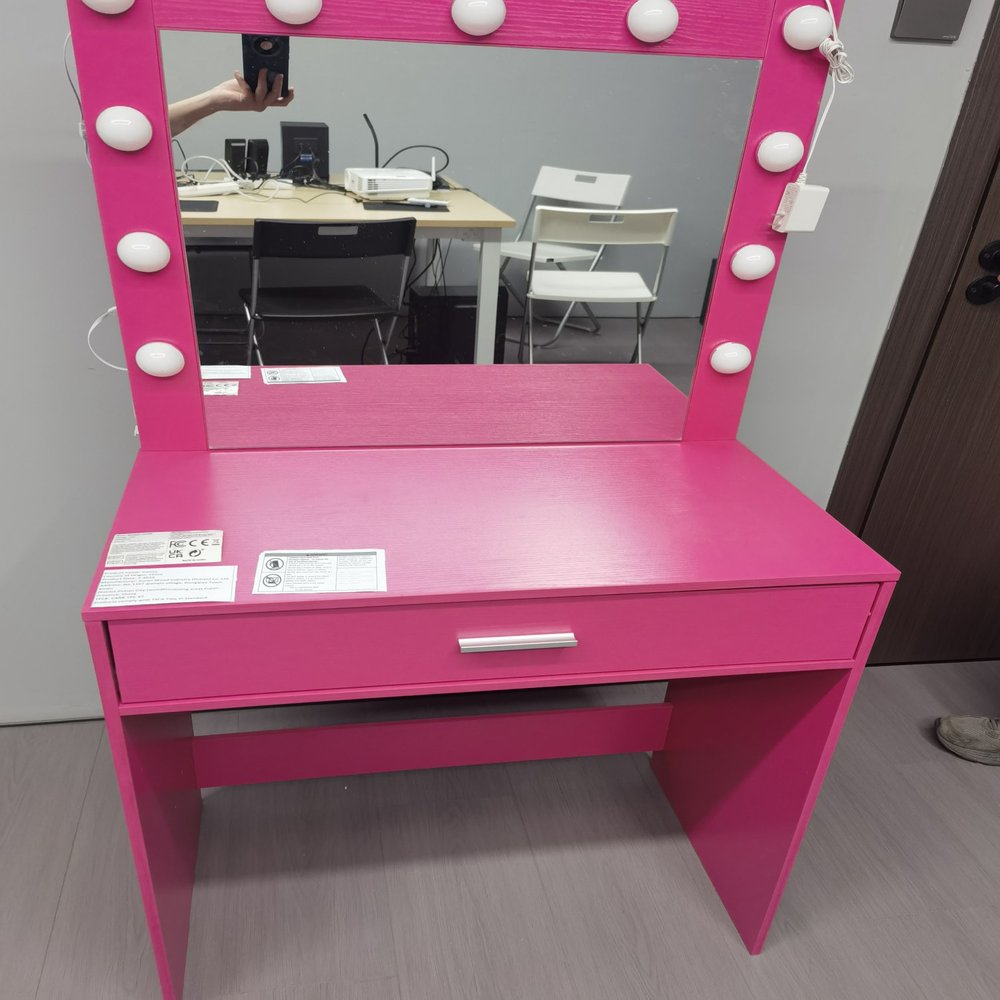28" Pink Wood Mirrored Vanity Table