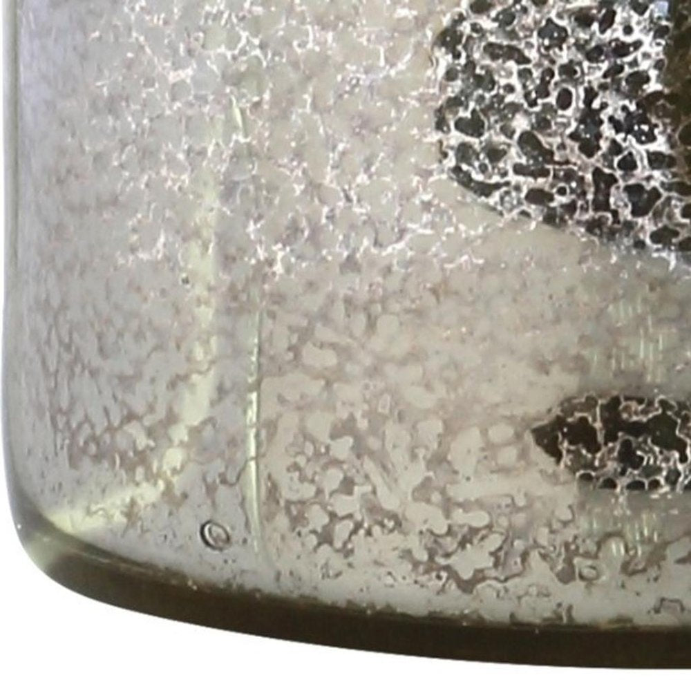 Close-up of 25" Clear Novelty Table Lamp With Drum Shade showing the clear texture.