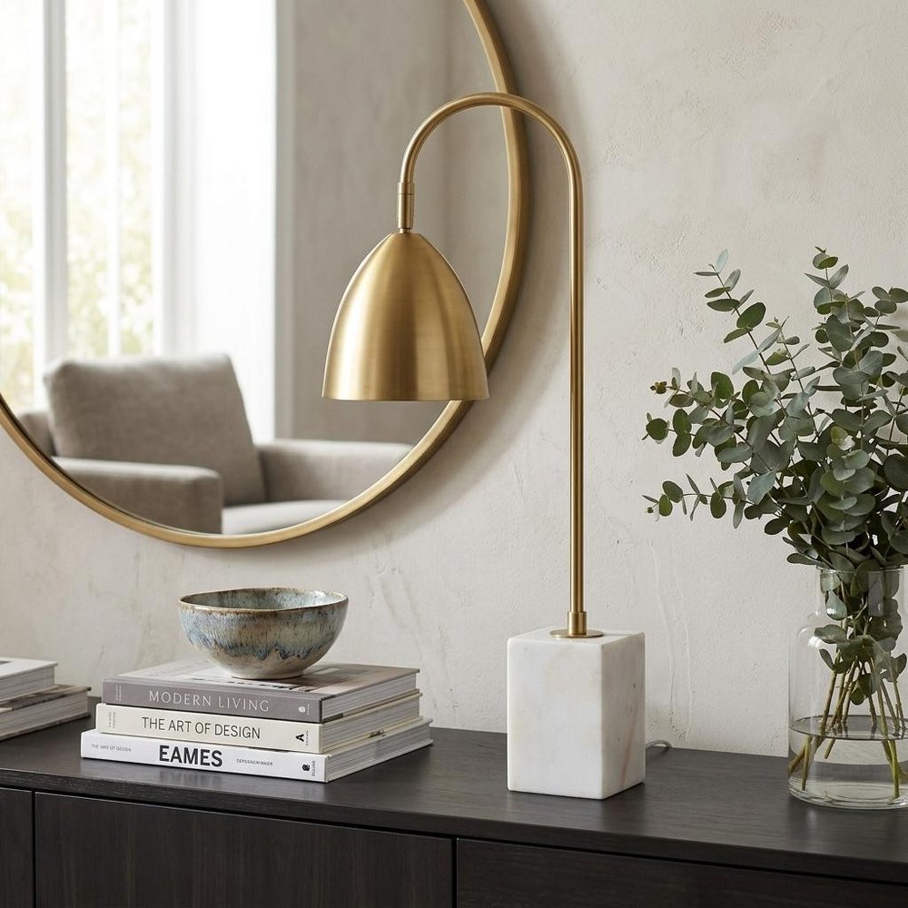 26" White Arched Lamp With Novelty Shade. Lamp in white.