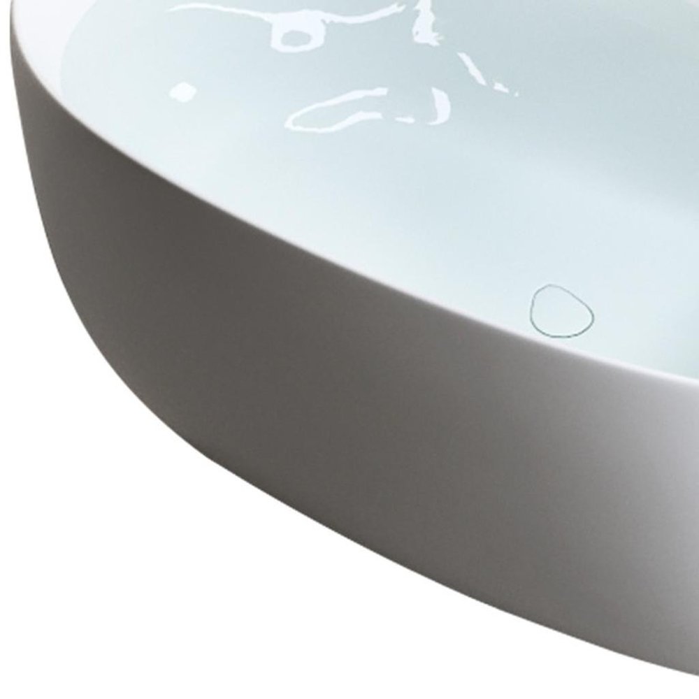 47" White Acrylic Oval Bath Tub. Bathtub isolated on a plain white background, in a white finish.