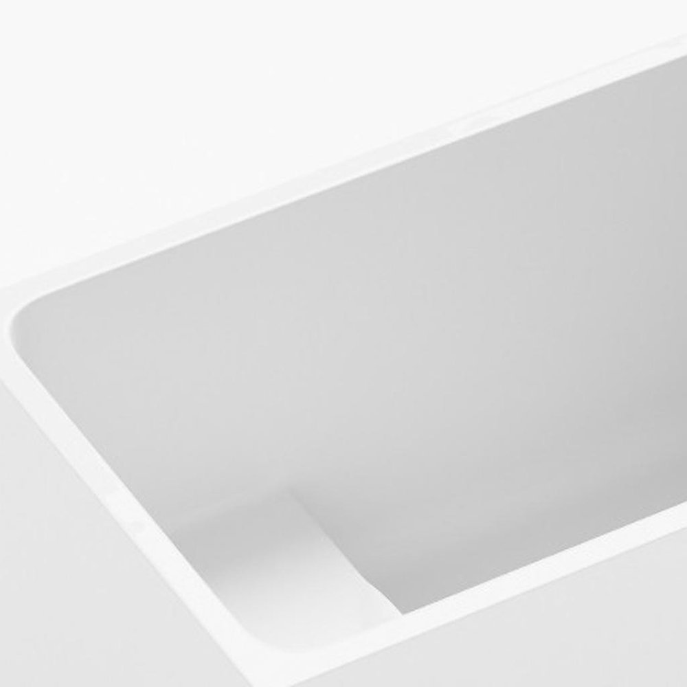 43" White Acrylic Bath Tub