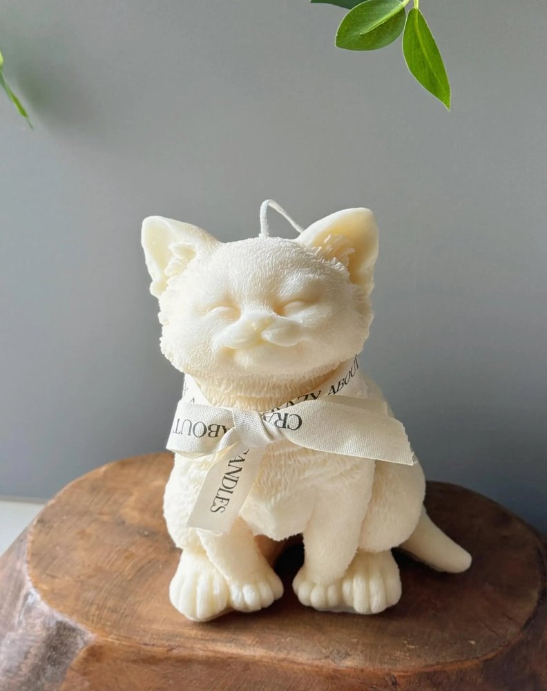 6" Gray Vanilla Scented Dimensional Cat Candle Round Novelty