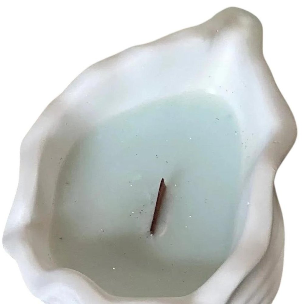 6" Light Blue High Tide Scented Soy Wax Candle In White Resin Novelty Holder