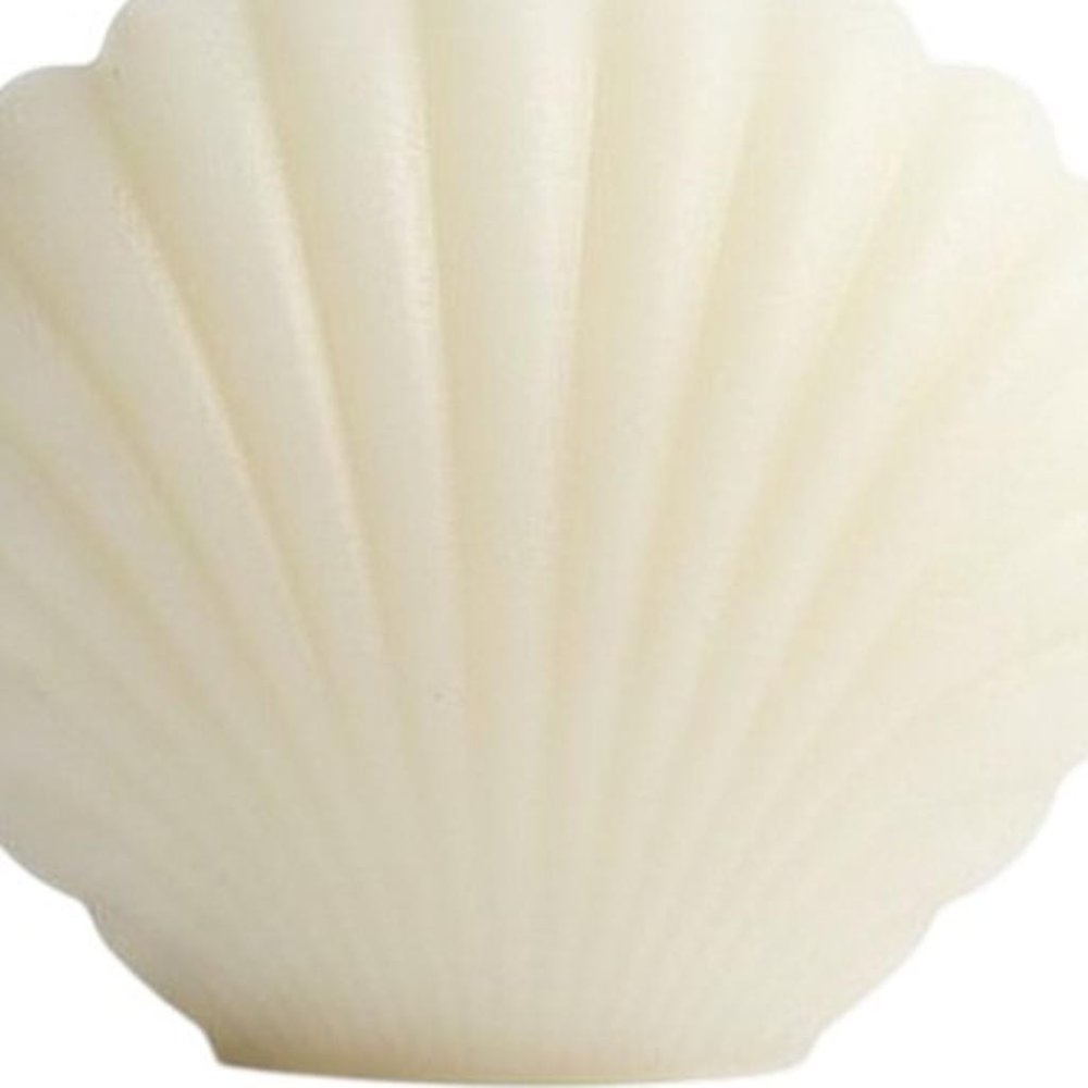 3" Ivory Black Ice Scented Dimensional Seashell Candle