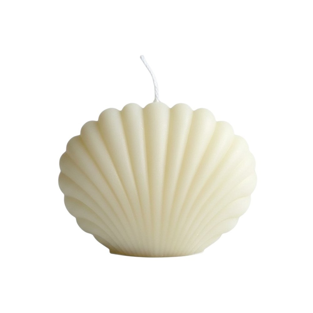 4" Ivory Black Ice Scented Dimensional Seashell Candle