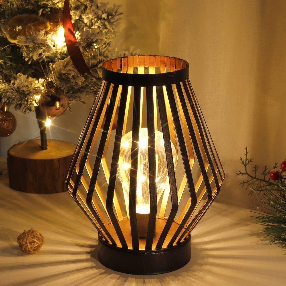 9" Black Metal Pierced Novelty Desk Lamp With Novelty Shade