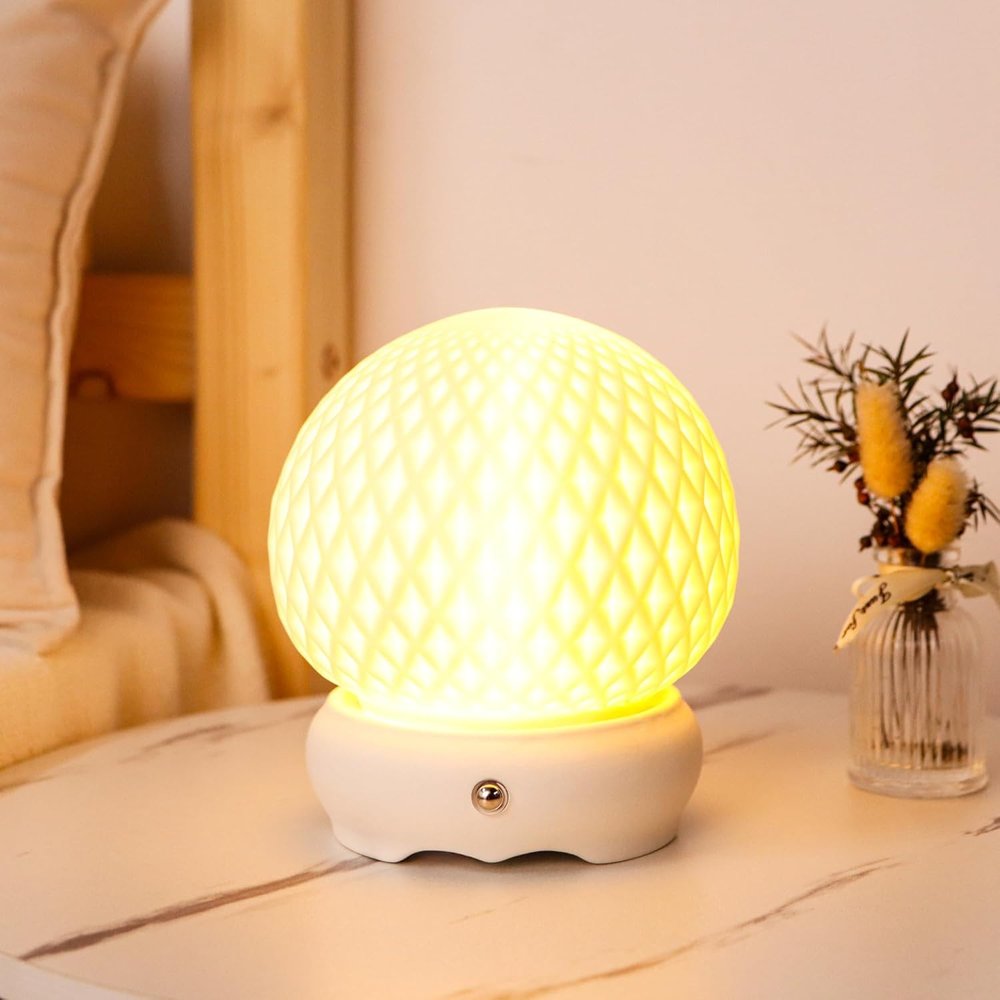 6" White Globe Desk Lamp With Globe Shade